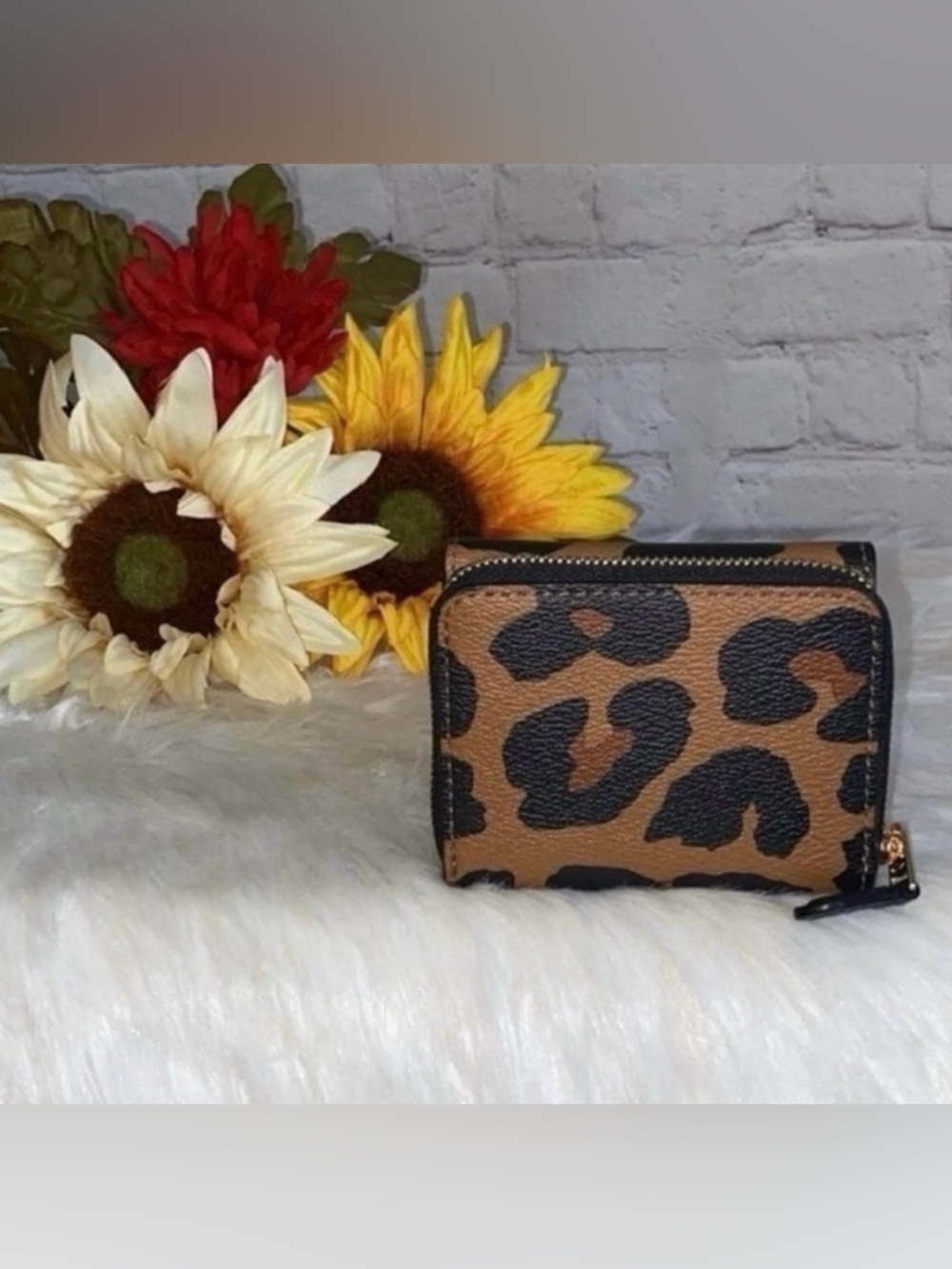 Coach Mini BRYNN Crossbody/LEOPARD Print Trifold Wallet 2pc Set - Picture 9 of 9
